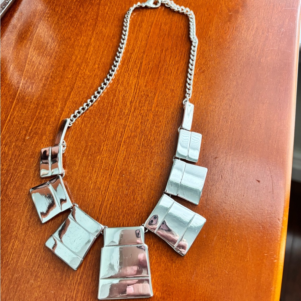 Elegant Silver Necklace